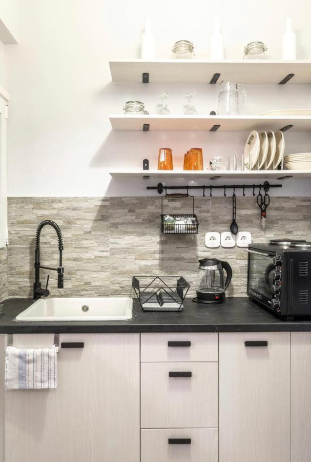 Luxuriously Central Studio In The Heart Of Aten Exteriör bild