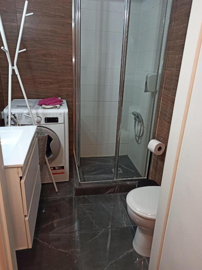 Luxuriously Central Studio In The Heart Of Aten Exteriör bild